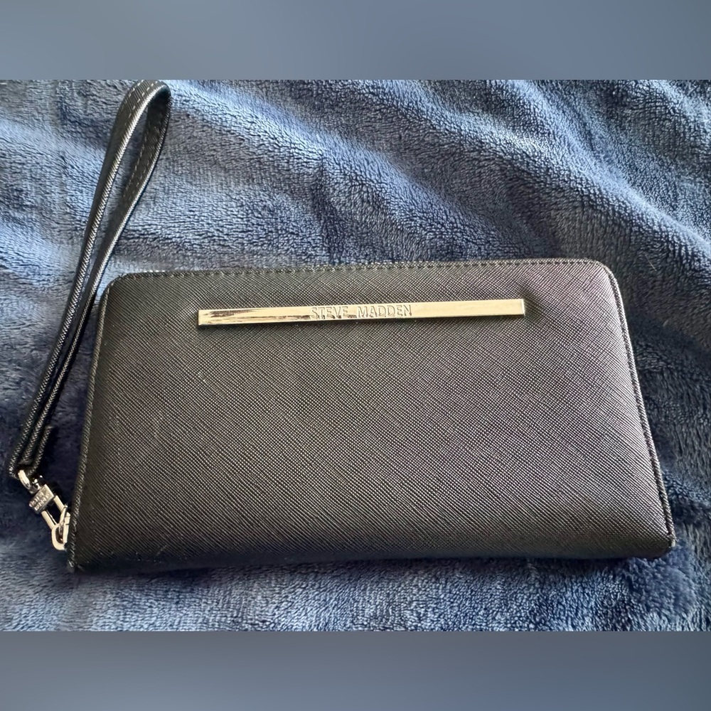 Steve Madden Wallet